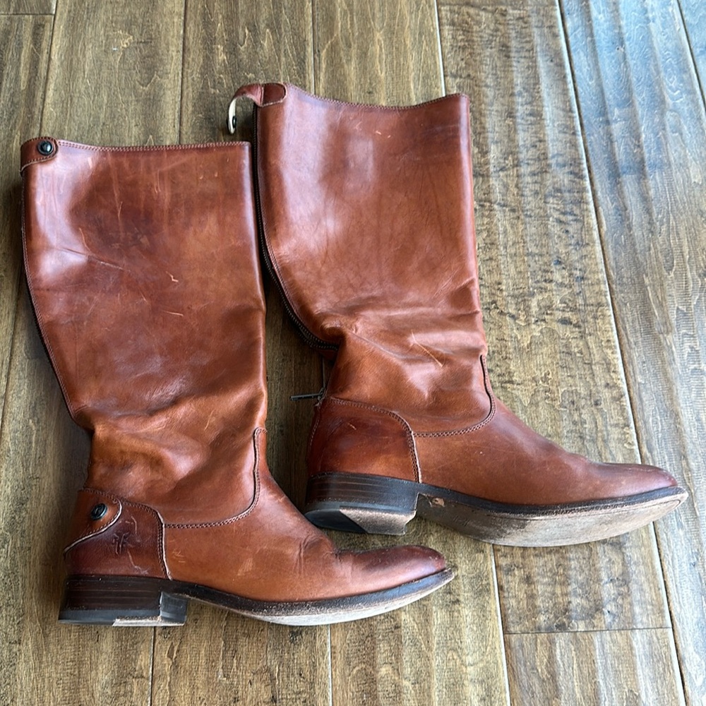 Cognac colored FRYE knee high boots 
Size 8 EXTENDED CALF !!